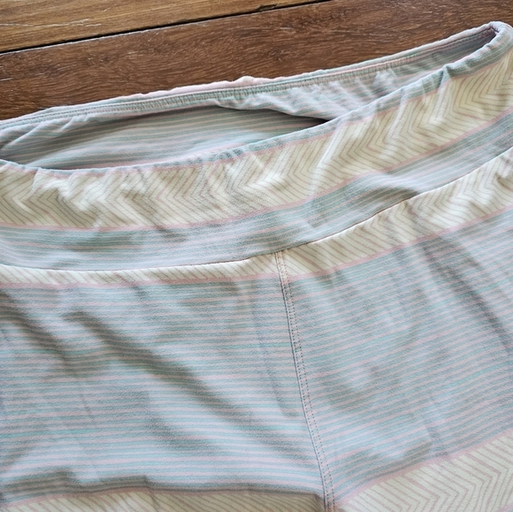 💥4 for $25💥 Lularoe Ladies Leggings - Picture 3 of 6